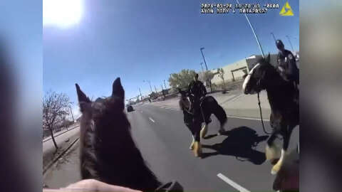 ABD’de atlı polisin hırsızı kovalaması kameraya yansıdı
