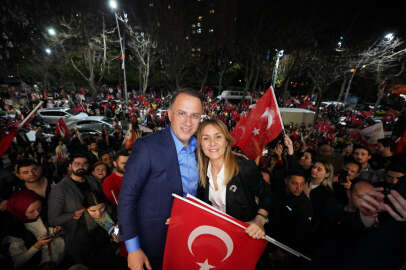 Beylikdüzü’nde Mehmet Murat Çalık yeniden başkan seçildi