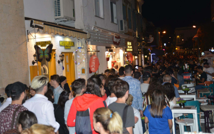 Çeşme ve Bodrum'da yılbaşı yoğunluğu