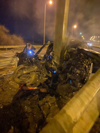 Ankara'da yön levha direğine çarpan otomobilin sürücüsü öldü